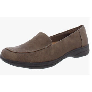 Trotters Brown Loafer for Women